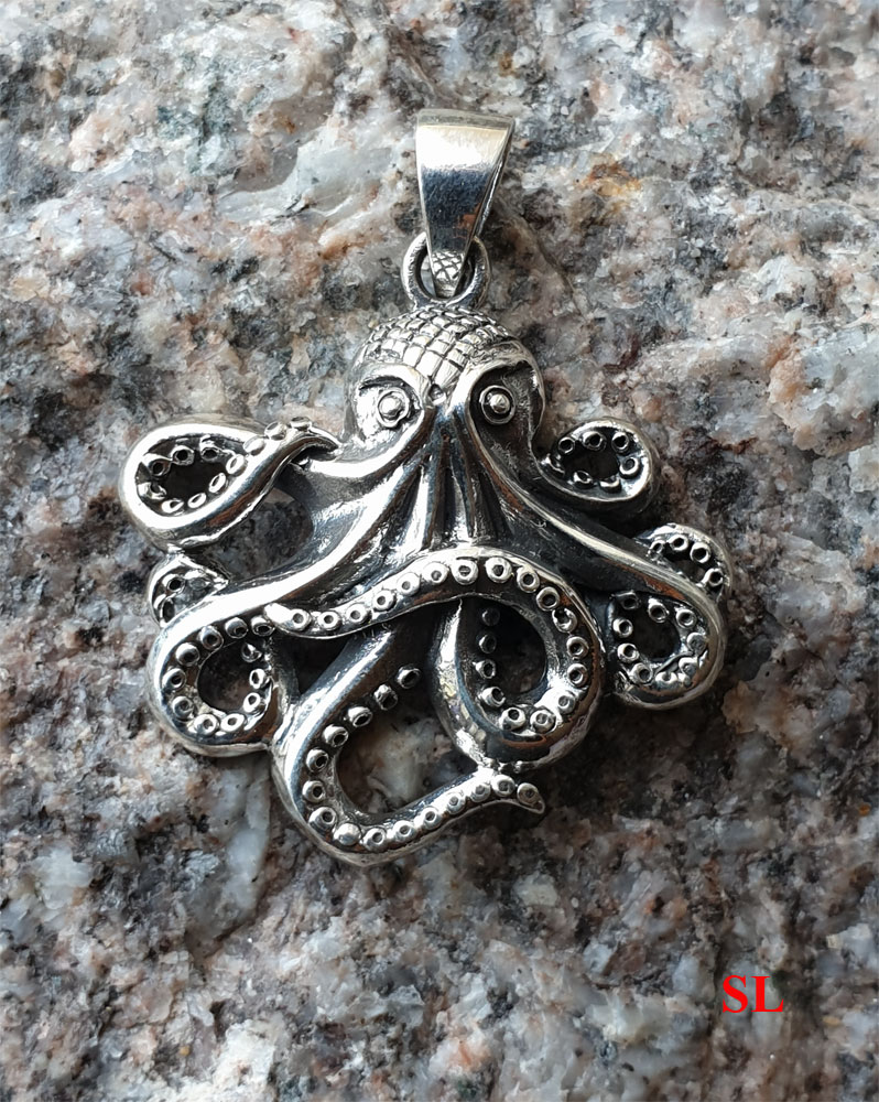 Pendentif--Pieuvre-Octopus-Viking--en-argent-massif-925-